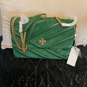 Tory Burch Kira Chevron Bombe convertible shoulder Bag Green
